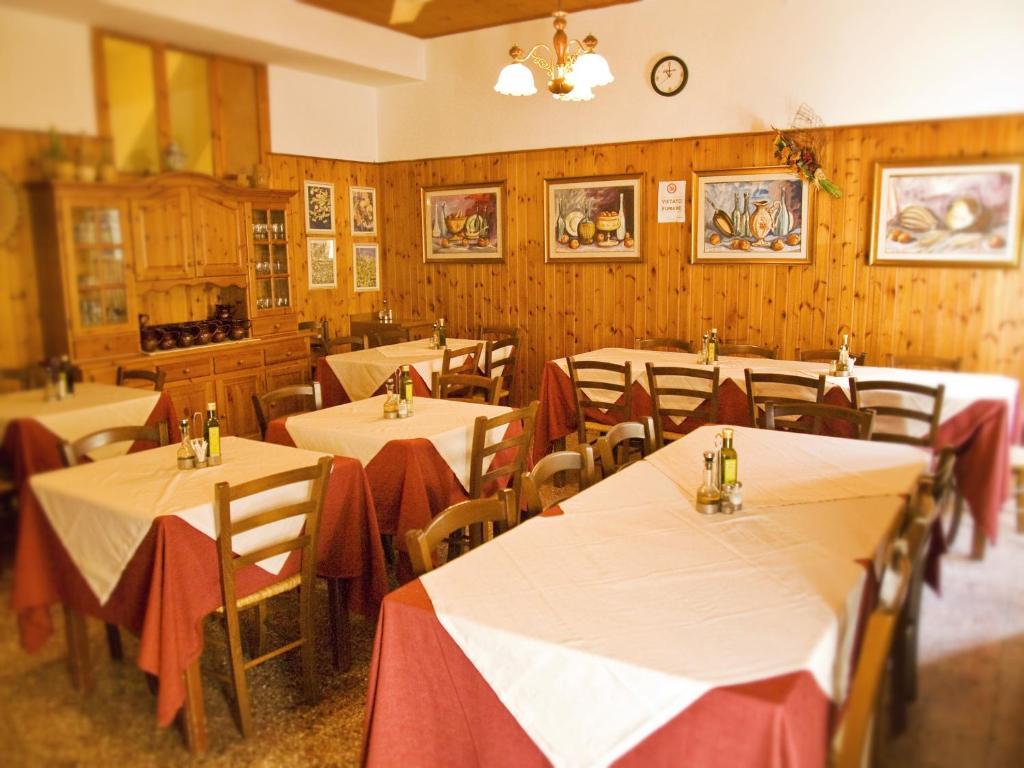 Hotel Da Paolino Trinità dʼAgultu Exteriör bild